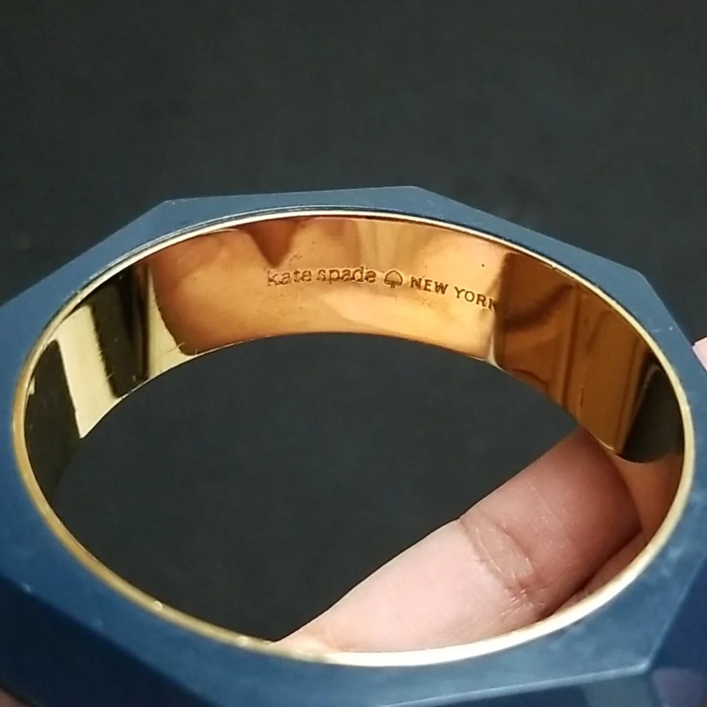 KATE SPADE navy lucite bangle bracelet - Picture 5 of 7